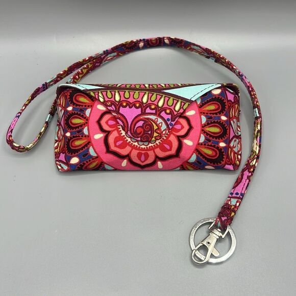 Vera Bradley Resort Medallion Eye Glass Case and Matching Lanyard - Picture 1 of 3